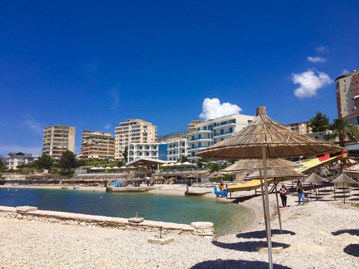 Sea And Sky Apartments Sarandë Eksteriør bilde